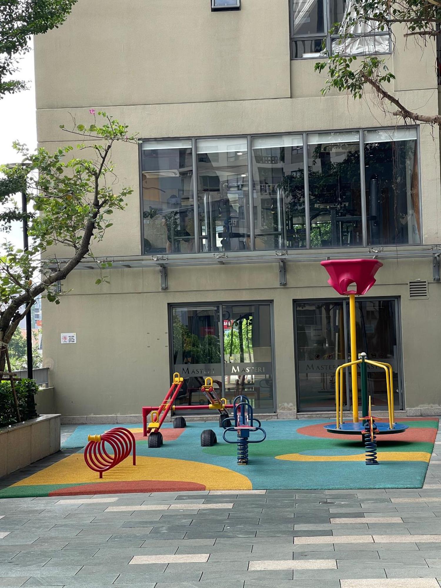Apartment Masteri Thao Dien - 2 Bedroom Sunset View With Pool Gym Bbq - District 2
