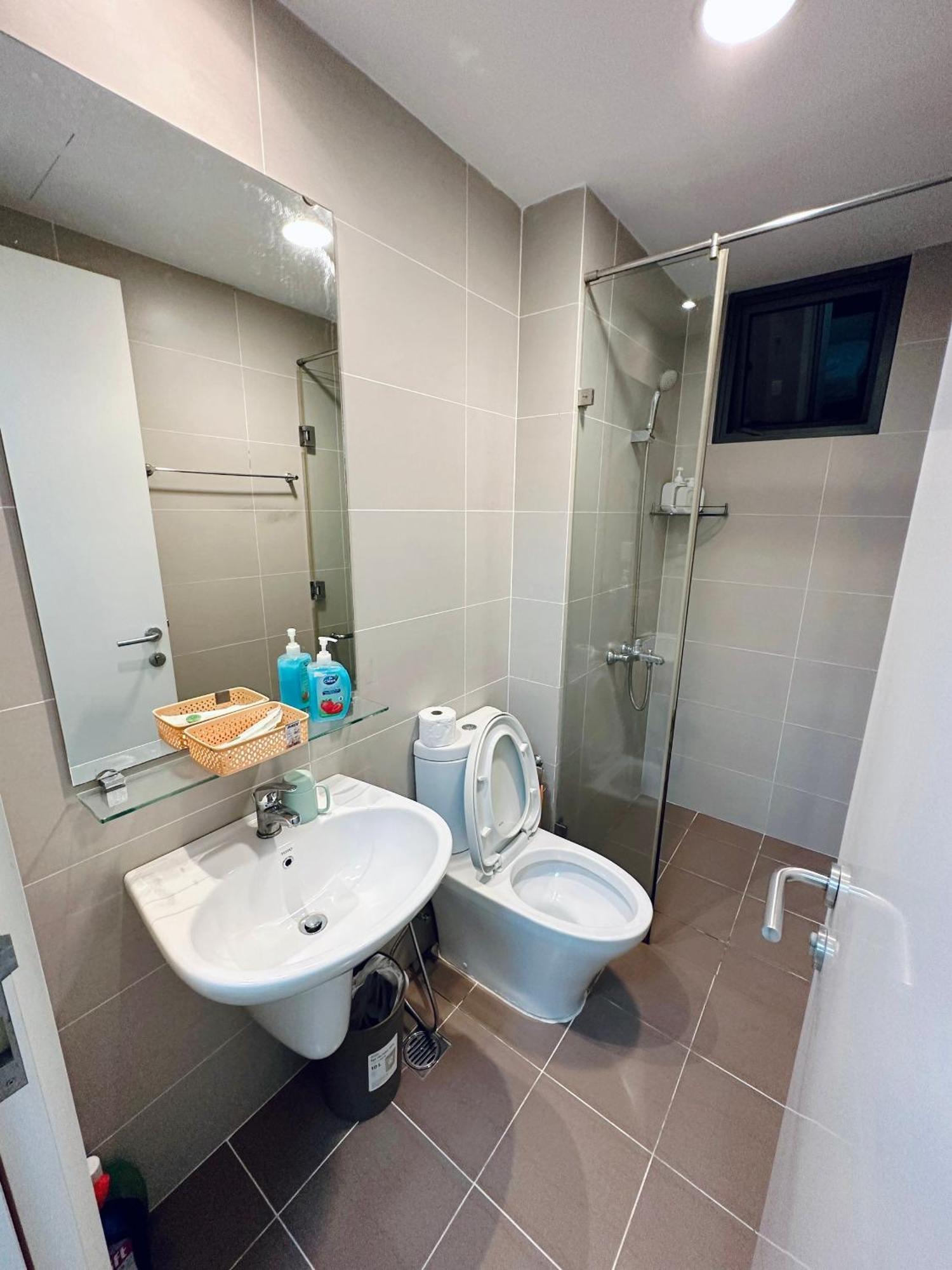 Apartment Masteri Thao Dien - 2 Bedroom Sunset View With Pool Gym Bbq - District 2 *