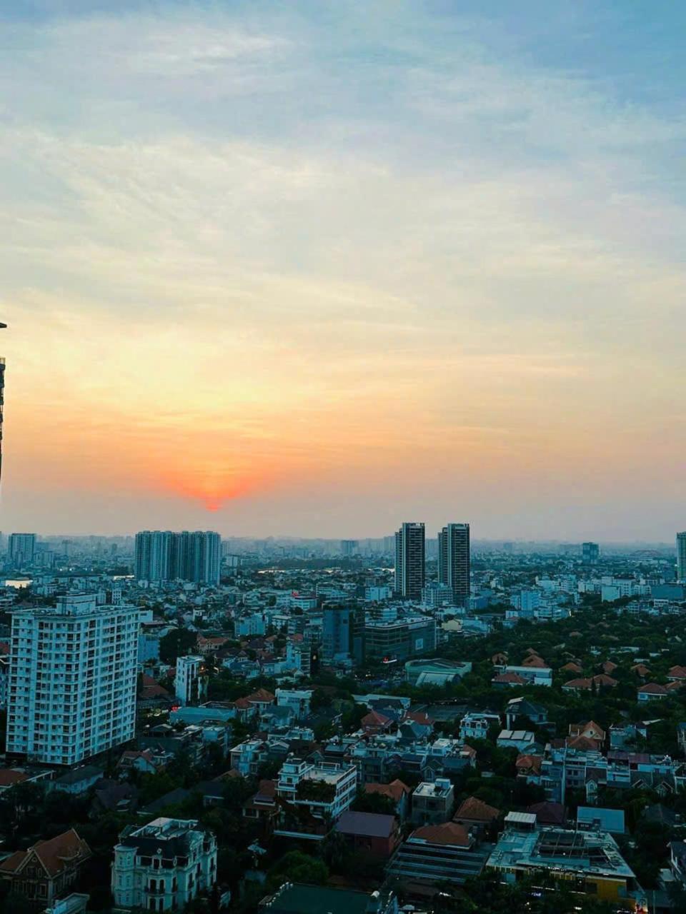 Masteri Thao Dien - 2 Bedroom Sunset View With Pool Gym Bbq - District 2